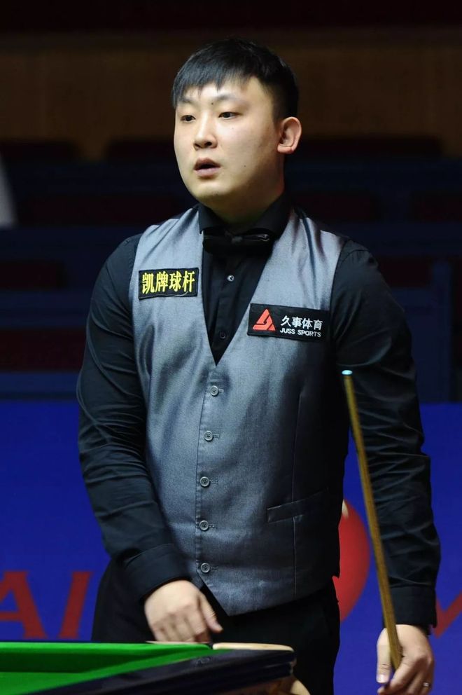 通过频繁的 通过频繁的